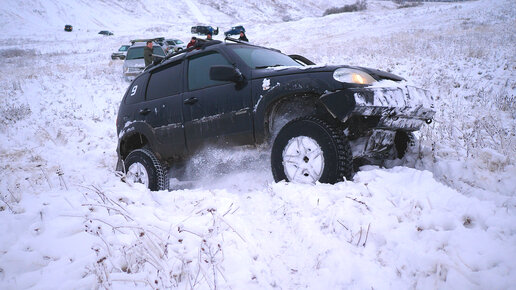 Chevrolet Niva с правильным тюнингом показывает возможности на диагонали