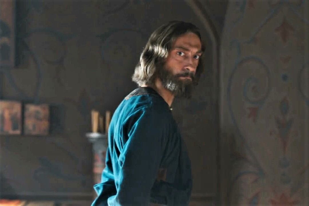 За неимением портрета роль Владимира Старицкого в этой статье как и в сериале сыграет Артем Ткаченко. Из открытых источников