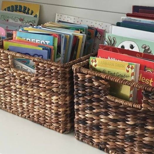 Книги в ящиках.