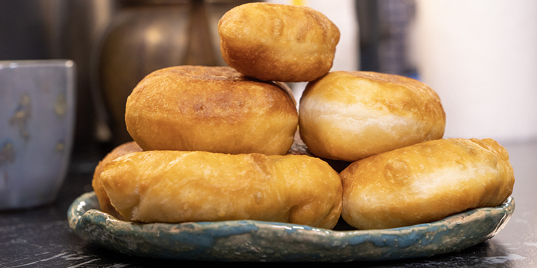 Начинки много, теста мало. Правильные пирожки с капустой на кефирном тесте