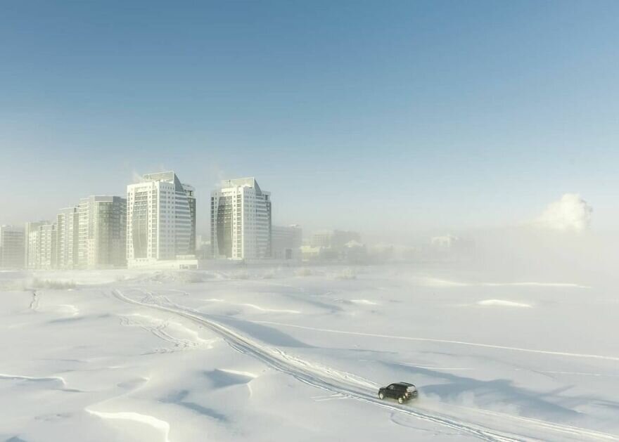 Республика саха улица. Город Якутск 2020. Якутский фотограф Алексей Васильев. Якутск фото города 2020. Якутия Якутск.