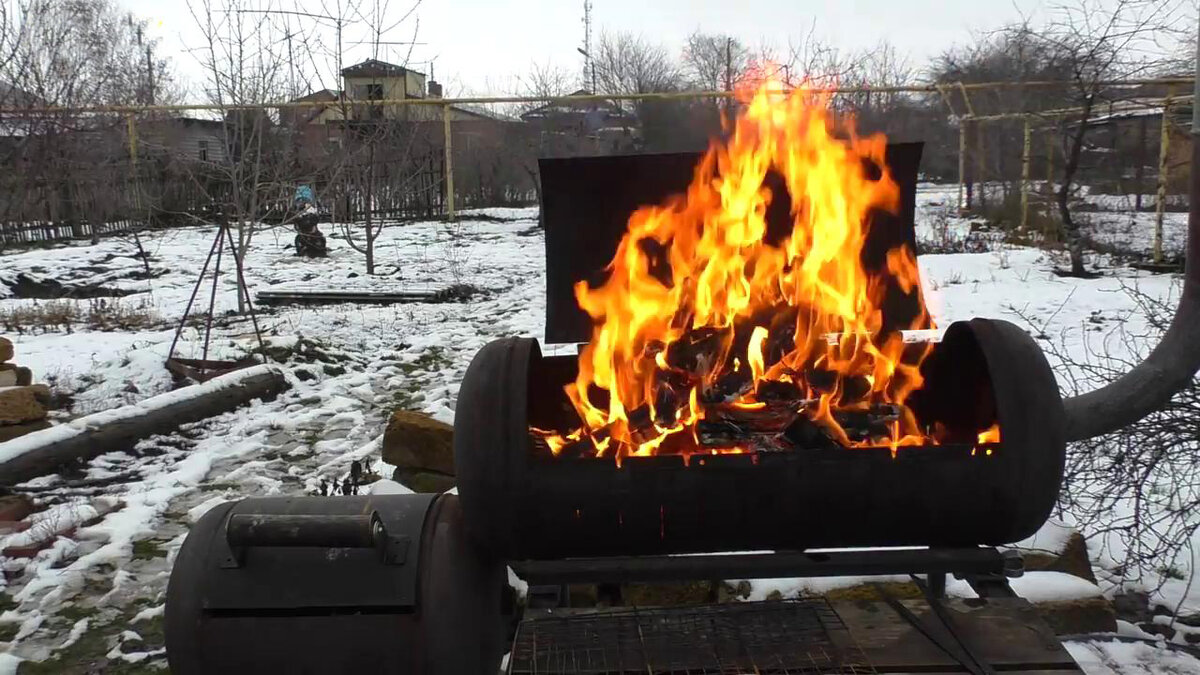 Приспособление из пластиковой бутылки, которое поможет быстро сделать люля-кебаб из фарша