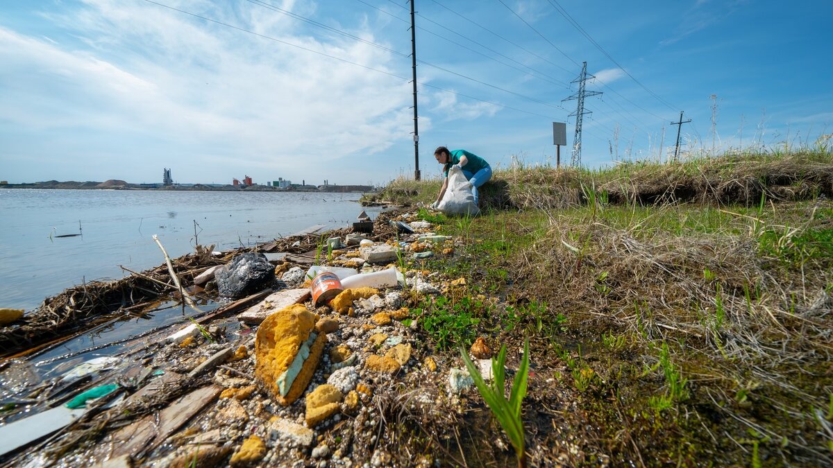   Жителям Югры предлагают пройти опрос на счет субботника