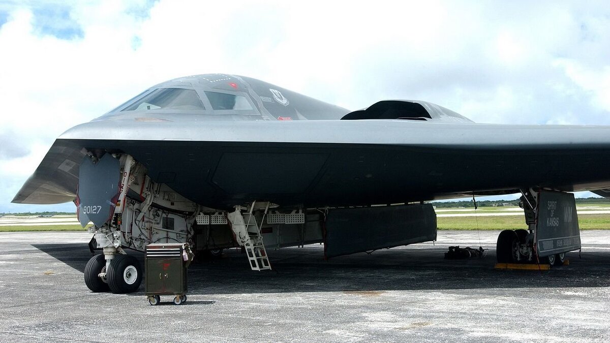 B-2 Spirit на авиационной базе Андерсен, Гуам. Фото: commons.wikimedia.org