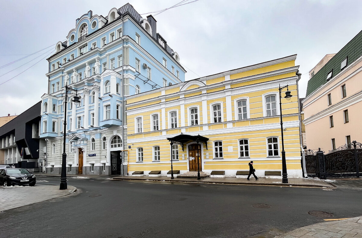 Борисоглебский переулок женская. Москва, Борисоглебский переулок, д. 6, стр. 2. Борисоглебский переулок д 8. Угол Борисоглебского переулка.