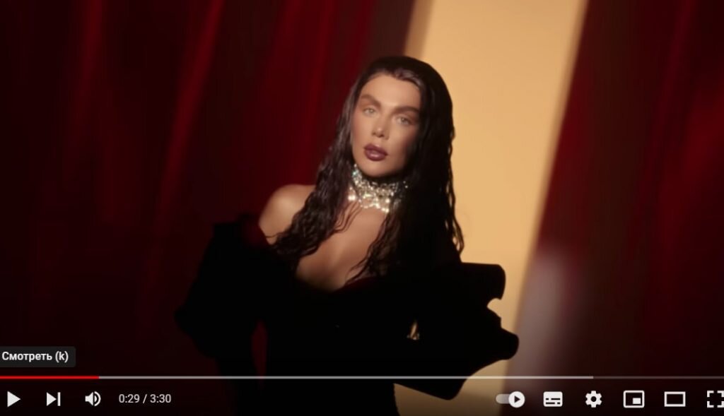    Фото: скриншот клипа Анны Седоковой на песню "Не оставляй меня, любимый"