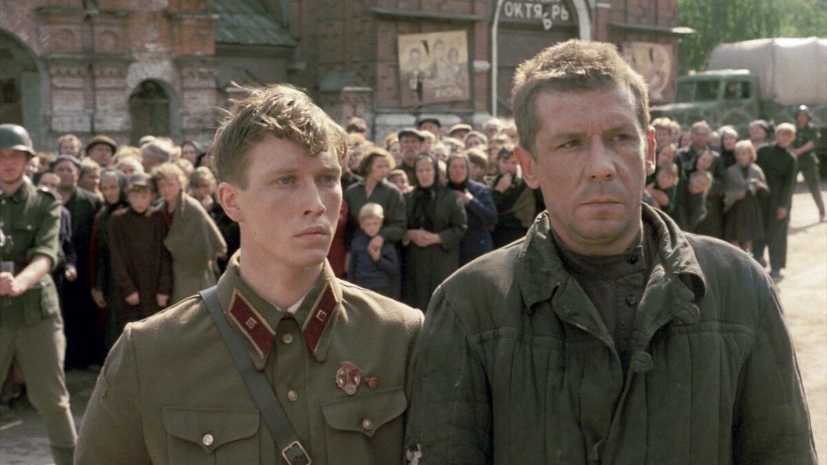 "Перед рассветом" - очередной парафраз на тему героев-зэков и трусливых НКВД-шинков