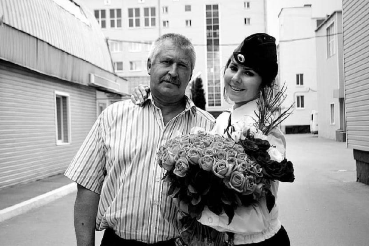 У меня было подозрение, что у него коронавирус, потому что, несмотря на пандемию, он продолжил ходить на работу, где были зафиксированы случаи заболевших.