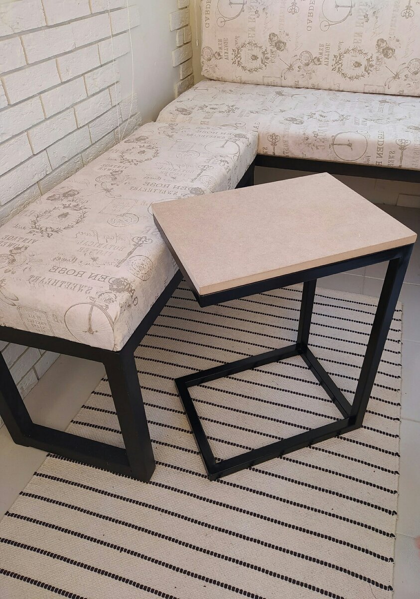 столик для балкона 