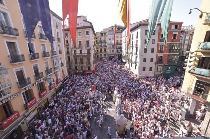 http://www.sanferminofficial.com/