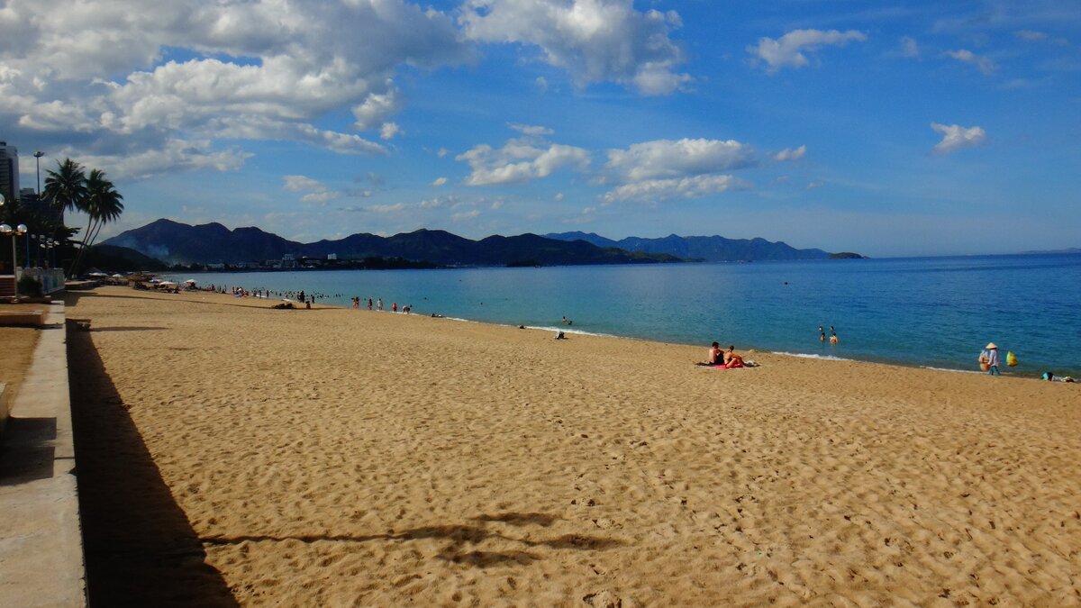 Пляж в Нячанге ближе к вечеру (фото автора)