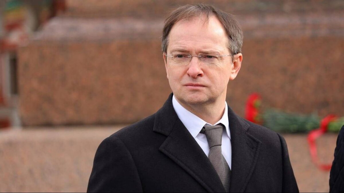 Раздражают, это ещё мягко сказано.