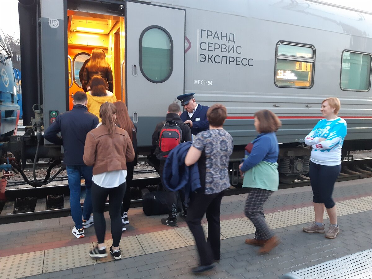 Поезд СПб – Севастополь заведут на Казанский вокзал Москвы. Анонсирую  тепловоз и опоздания пассажиров | 1520. Все о ж/д | Дзен