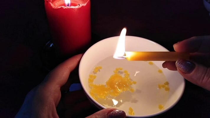 Гадание на воске. Как узнать, что вас ждет впереди?
