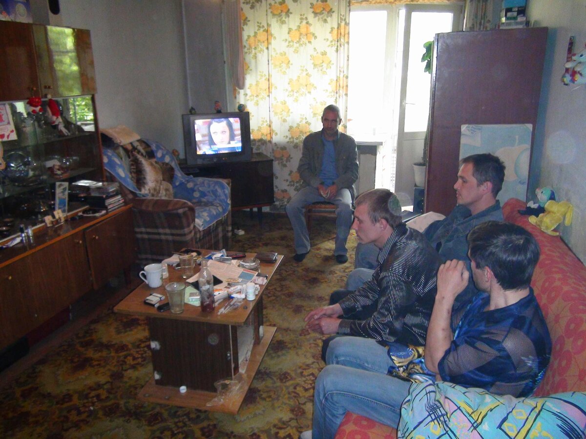 Квартиры алкашей картинки