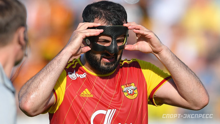 Защитник Гиа Григалава не принял участия в ключевой игре "Арсенала". ФОТО "СЭ" 