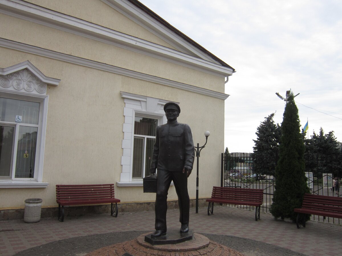 Памятник железнодорожникам в Подольске