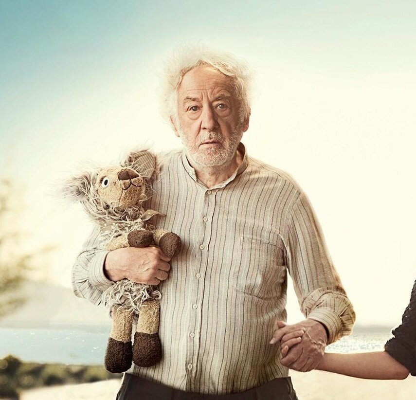 Кадр из фильма "Мёд в голове" (2014г.)