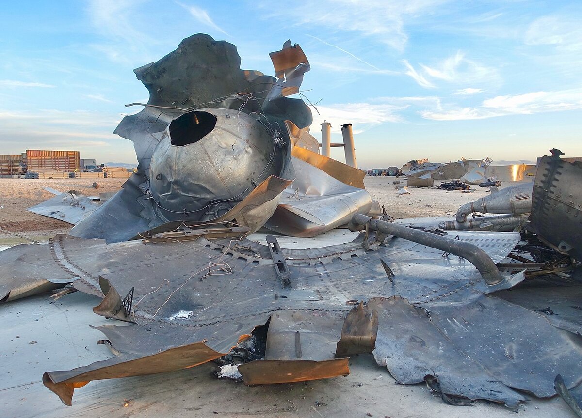 Всё что осталось от корабля. Автор: Steve Jurvetson