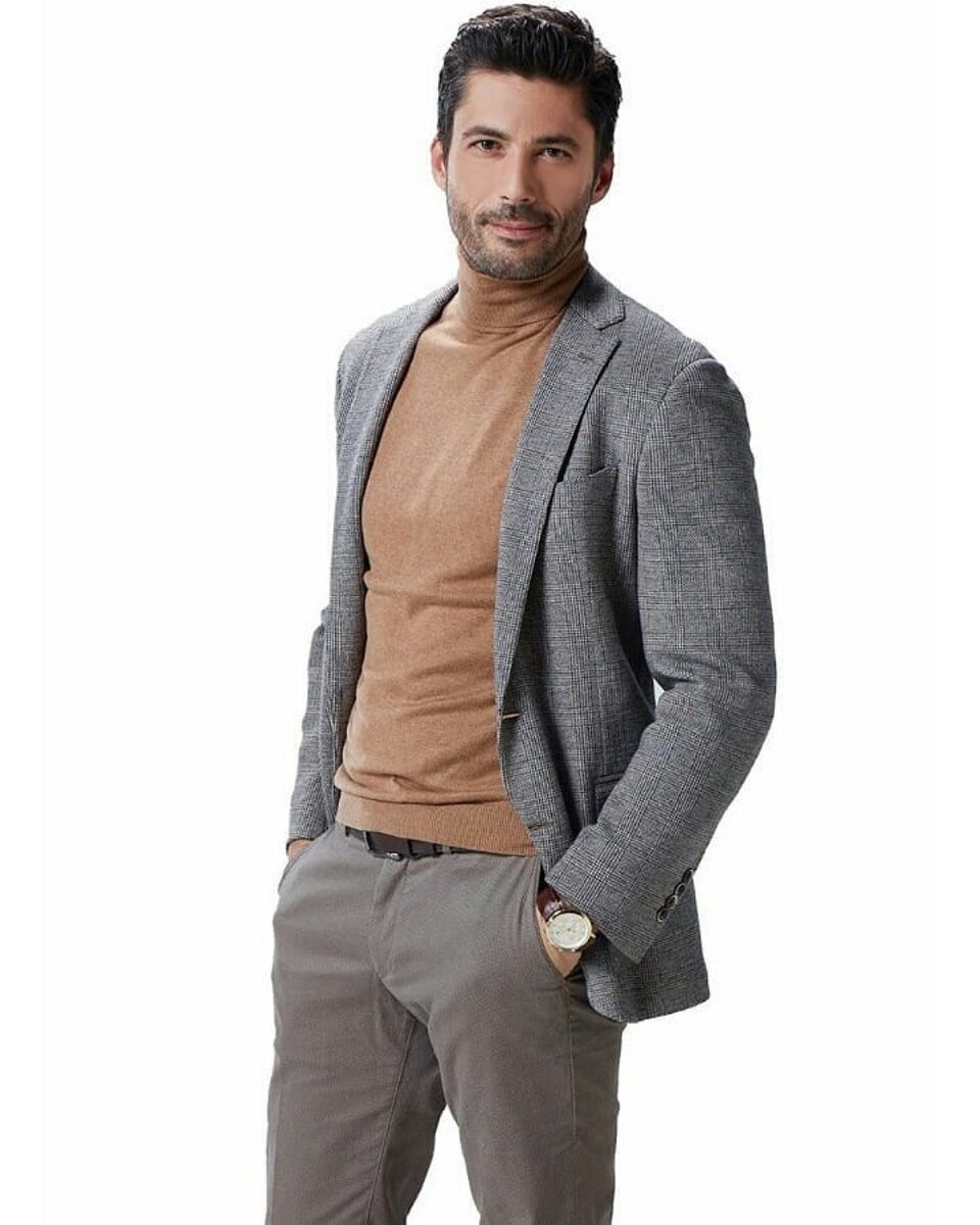 Элегантный Памир Пекин. Источник фото: Инстаграм @_pamirpekin