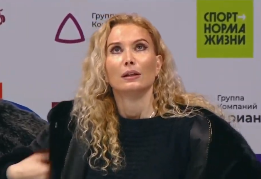 Тутберидзе плачет от радости