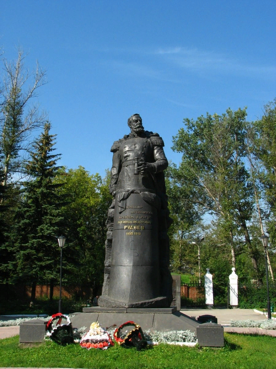 В Туле обновят памятник Всеволоду Рудневу у входа в Комсомольский парк - Новости