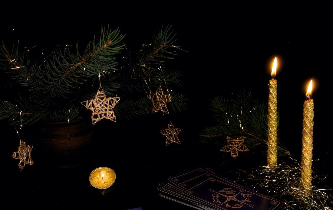 Обряд на Рождество снять порчу на деньги и удачу