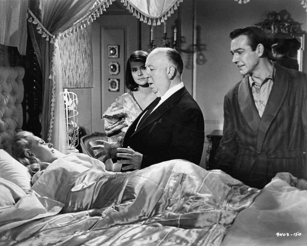 Альфред Хичкок на съемках фильма "Марни". Источник фото: brentonfilm.com