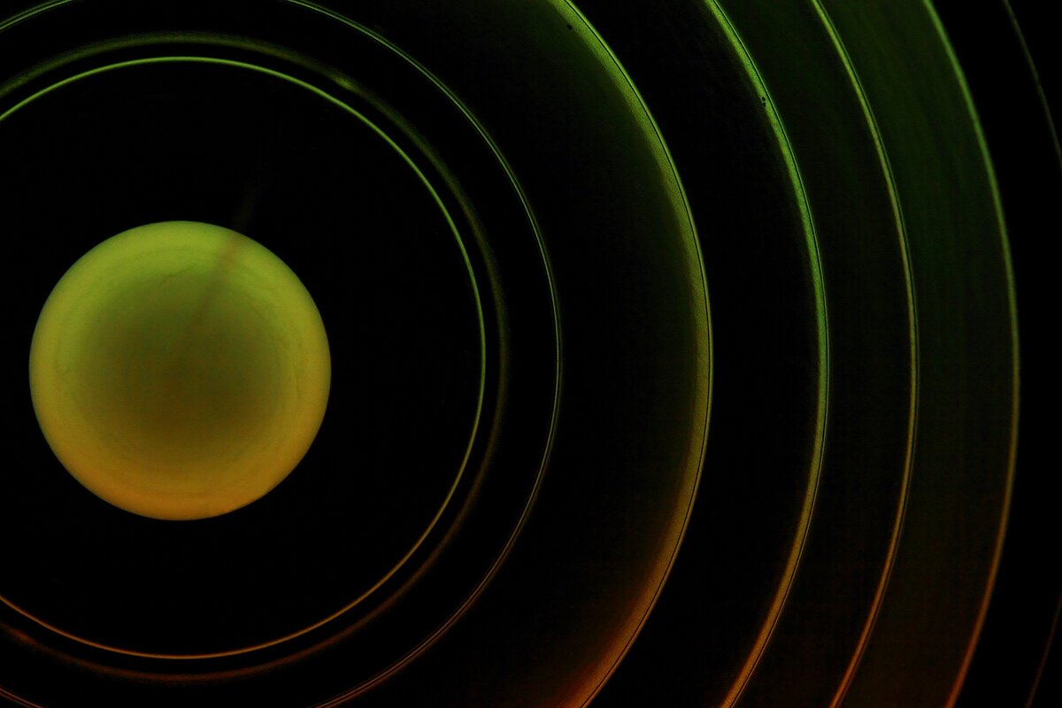 2. Image by Engin Akyurt from Pixabay 