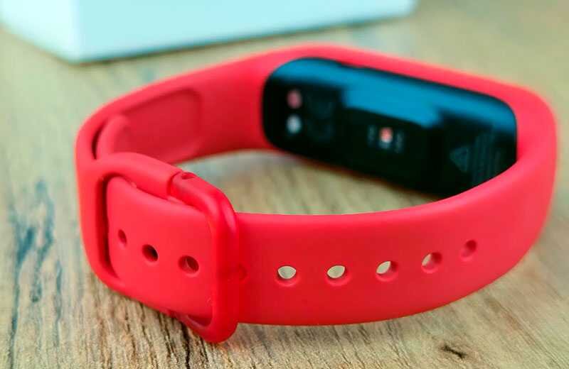 Фитнес браслет самсунг фит 2. Фитнес-браслет Samsung Galaxy fit2 Red. Фитнес браслет Samsung Galaxy fit2 красный. Самсунг Учим и знаем браслет. Samsung Fit 2 отзывы.