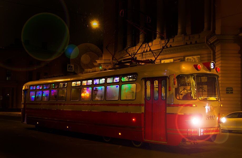 Фото: ВКонтакте / "День влюбленных в трамвае"