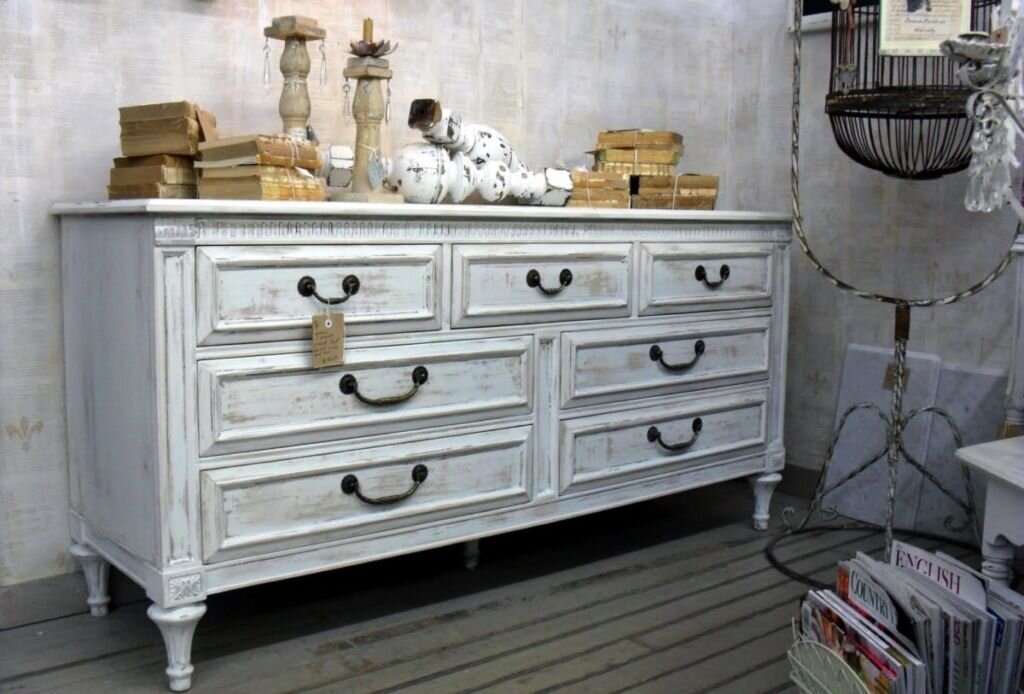 старый комод