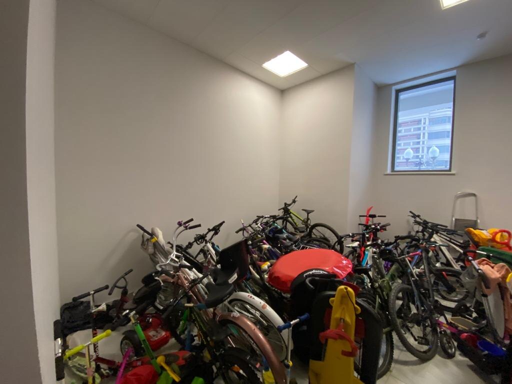 Найти и достать свой из груды - непросто