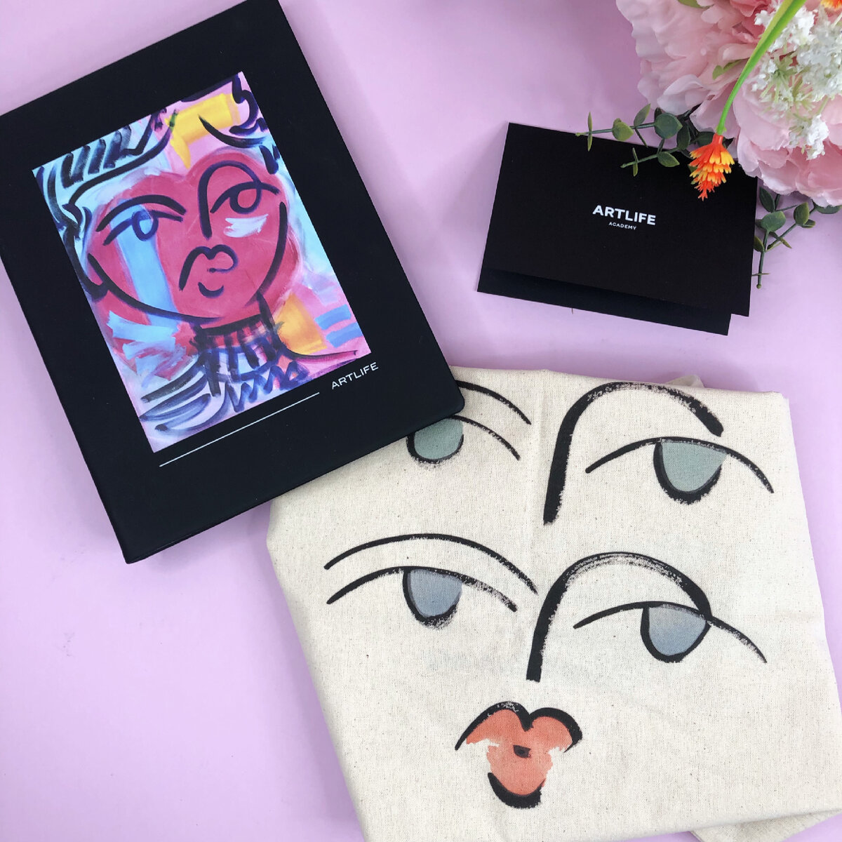 Flacon magazine косметичка. Бьюти бокс с косметикой flacon. Бьюти бокс на маркса. Flacon magazine f new year 2024 box. Flacon magazine f new year 2024 box.