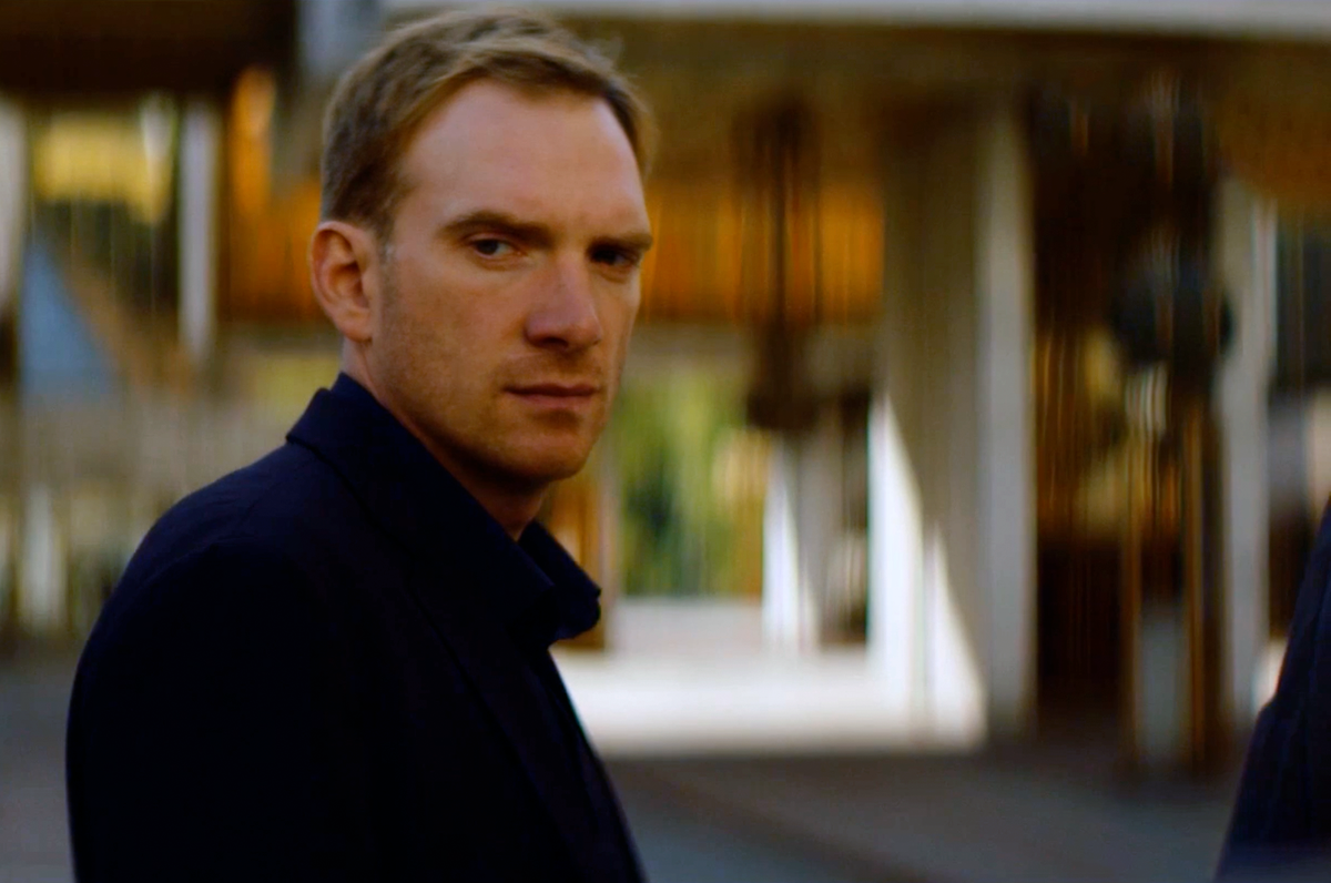 Медиатор Андрей Павлов (Андрей Бурковский). Кадр из фильма