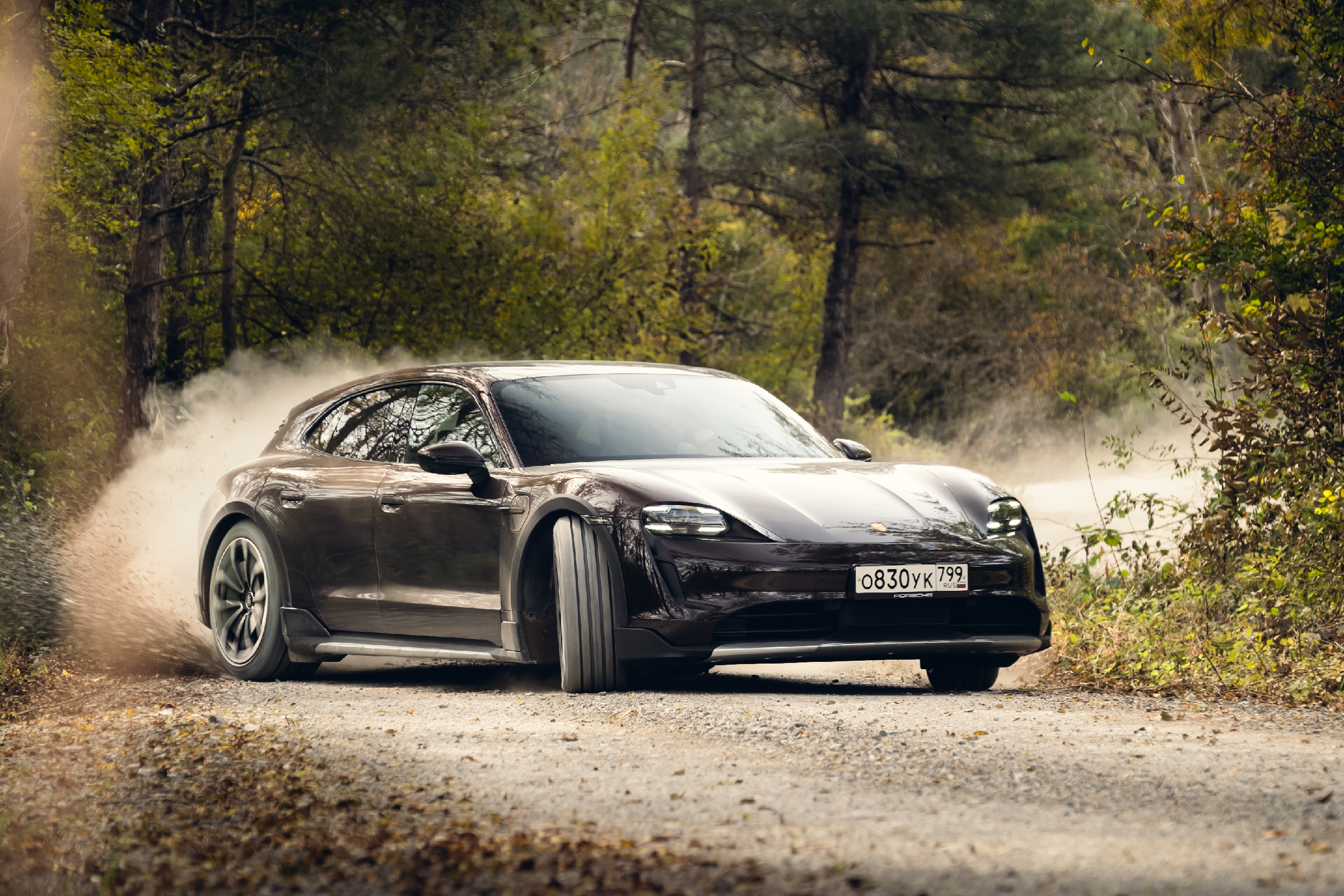 Погонял на Porsche Taycan Cross Turismo. 761 л.с. Это бомба! Электрическая ???0