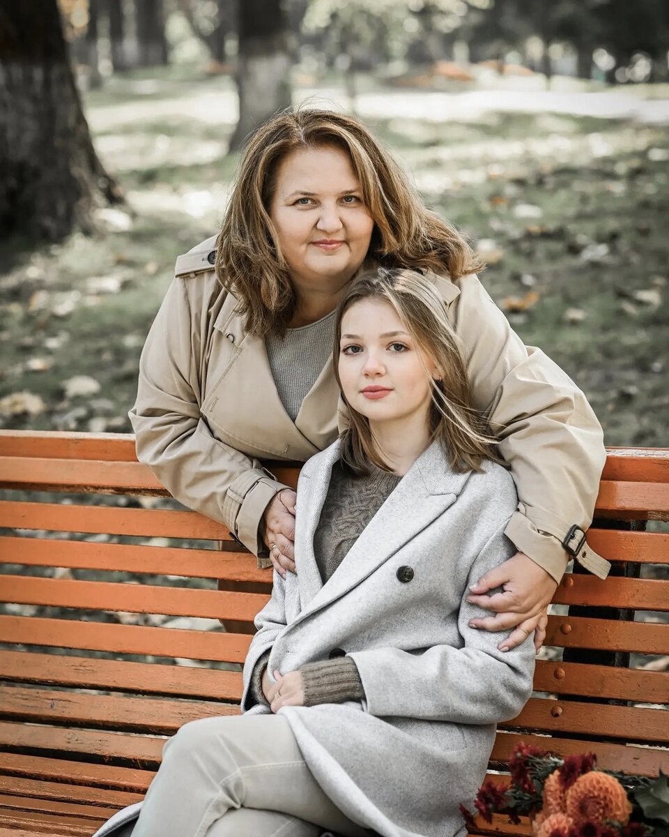 Дизайнер Наталия Пелых с дочкой. Фото предоставлено Наталией.