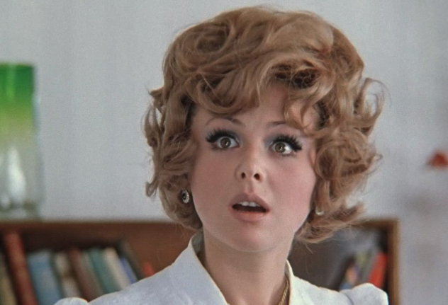 Наталья Селезнева в образе Зины