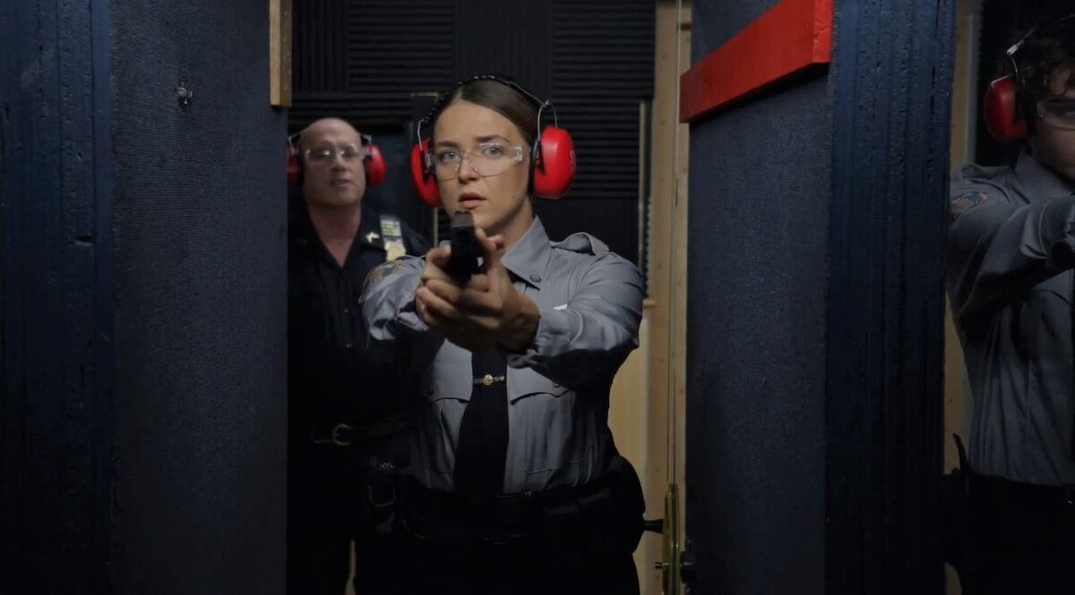 Скриншот из сериала "A Good Cop".