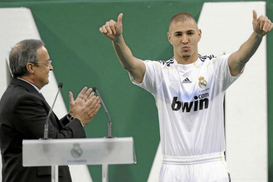 Карим на презентации своего трансфера