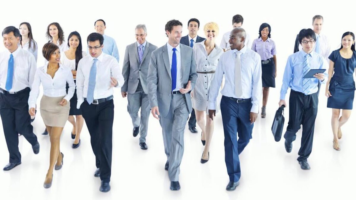 Альтернатива синглу. Много людей в деловых костюмах. Альтернатива синглу. Suffice. Suffice.