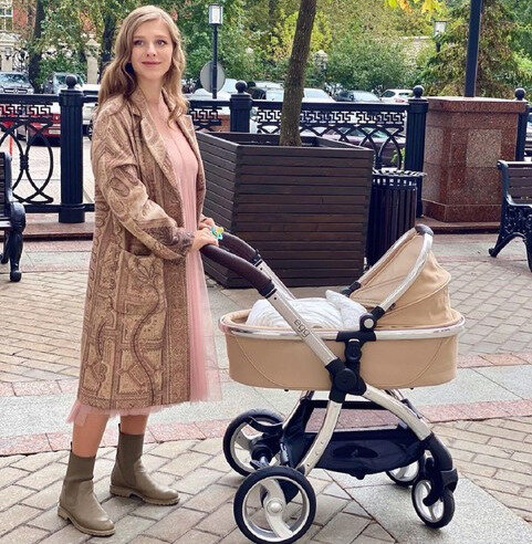 Лиза говорит, что очень хочет родить второго ребёнка