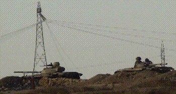 Почему управляемые ракеты летят не прямо, а по спирали?0