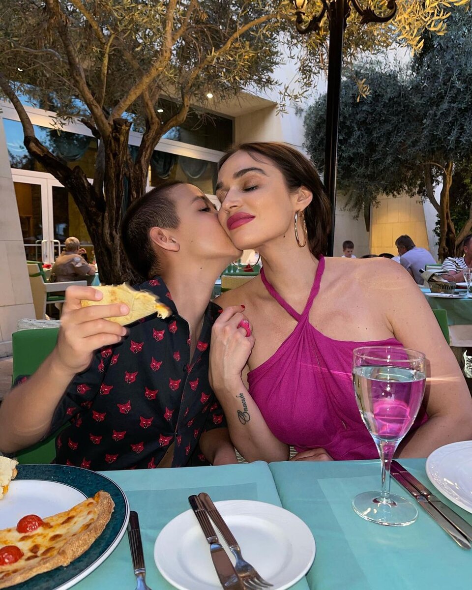 Алена Водонаева показала подросшего сына