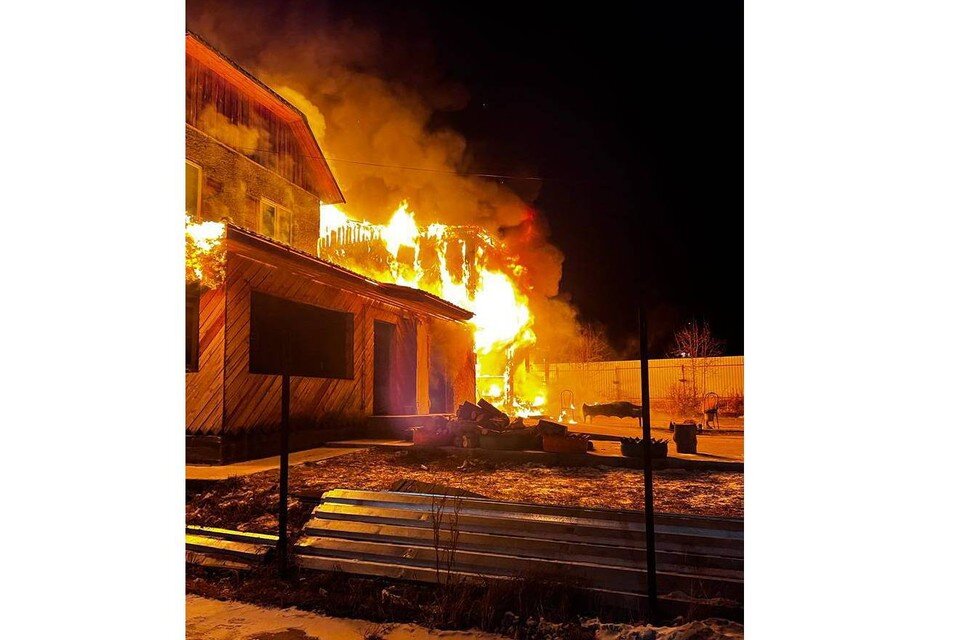     Причиной возгорания стала неисправность проводки в автомобиле. Фото: предоставлено героиней публикации