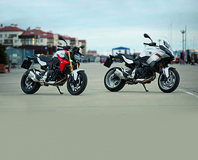 BMW F900R (нейкед) 2020 / 895 см³ / 105 л.с. / 211 кг
от 786 500 ₹

BMW F900XR (кроссовер)
2020 / 895 см³ / 105 л.с. / 219 кг
от 870 000 ₹
