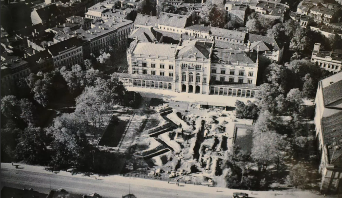 Строительство бункера