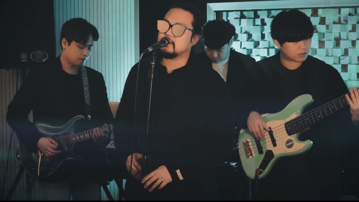 Кадр из клипа