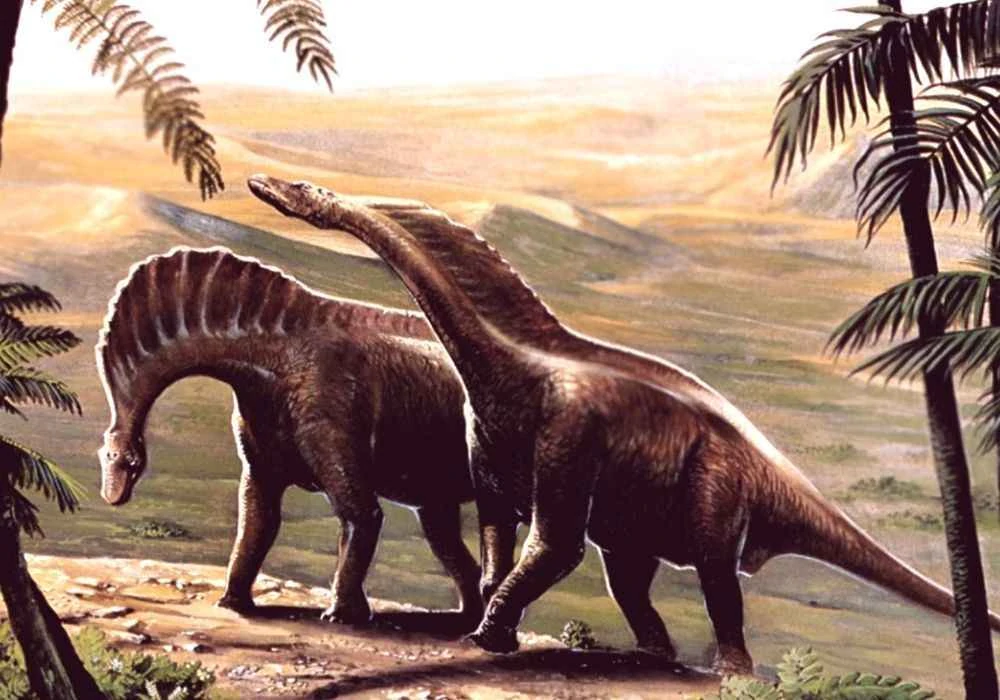 Динозавры с парусом на спине фото с названиями