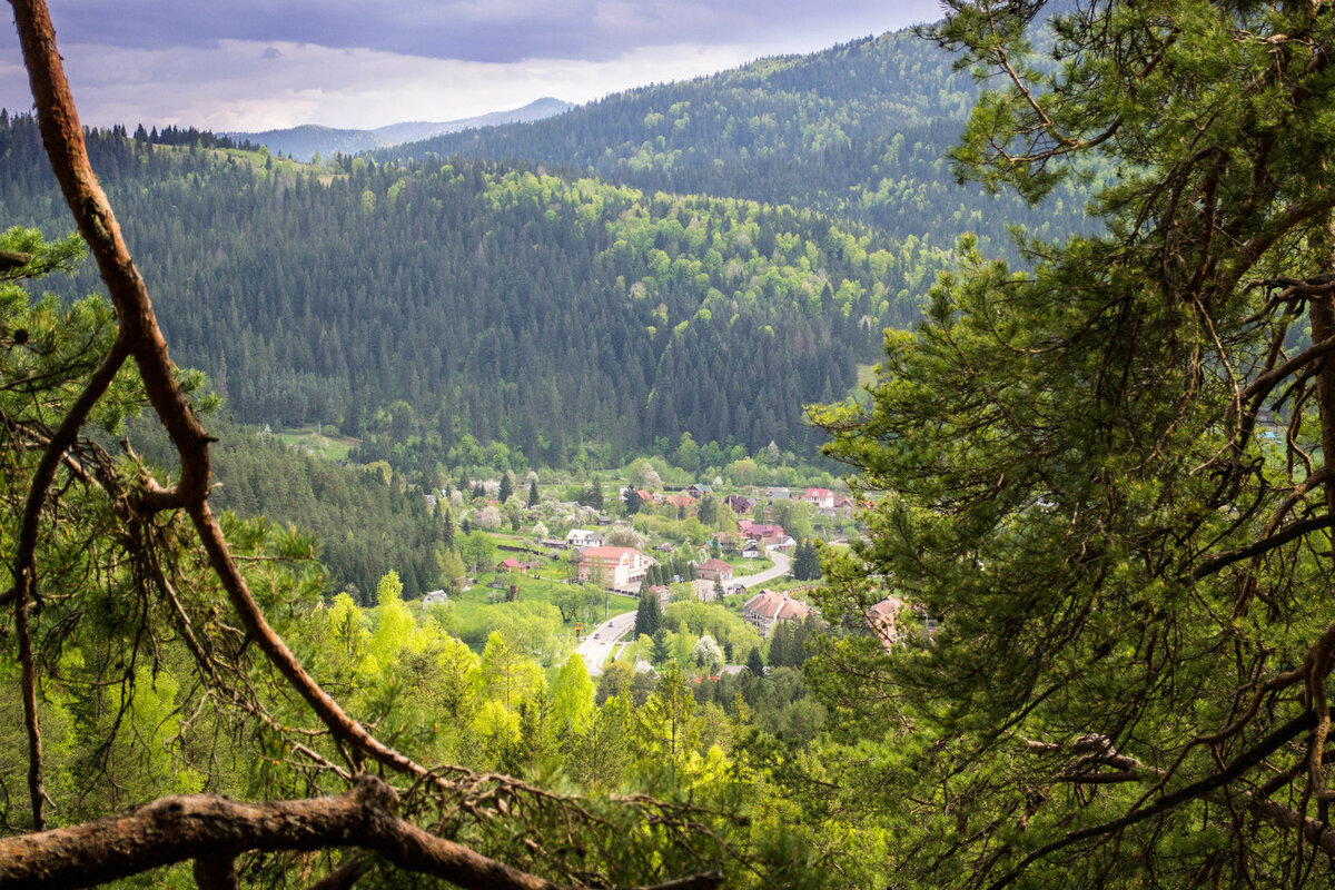 Село Яремче Карпаты